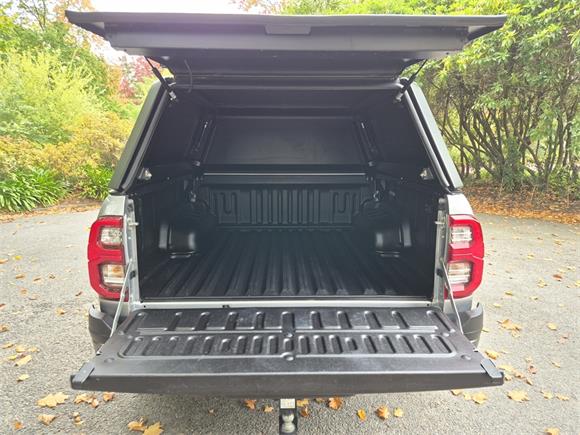 2023 Toyota Hilux SR5 Cruiser 2.8DT 6AT 4WD (KFDTR-NM1)