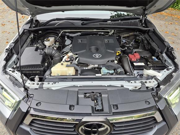 2023 Toyota Hilux SR5 Cruiser 2.8DT 6AT 4WD (KFDTR-NM1)