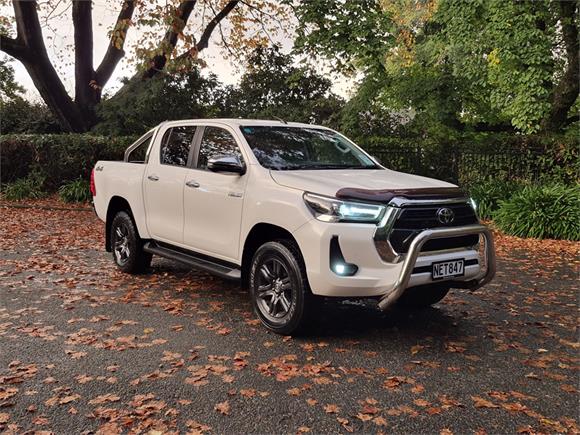 Toyota Hilux SR5 2.8DT 6AT 4WD DCW/4D/5S (JFDTS-NM1) 2021