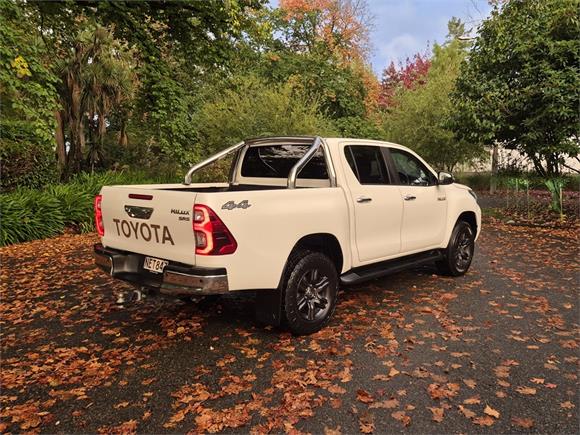 2021 Toyota Hilux SR5 2.8DT 6AT 4WD DCW/4D/5S (JFDTS-NM1)