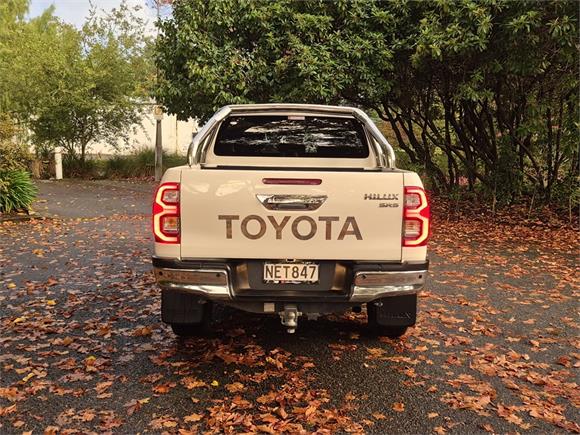 2021 Toyota Hilux SR5 2.8DT 6AT 4WD DCW/4D/5S (JFDTS-NM1)