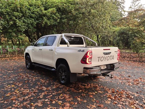 2021 Toyota Hilux SR5 2.8DT 6AT 4WD DCW/4D/5S (JFDTS-NM1)