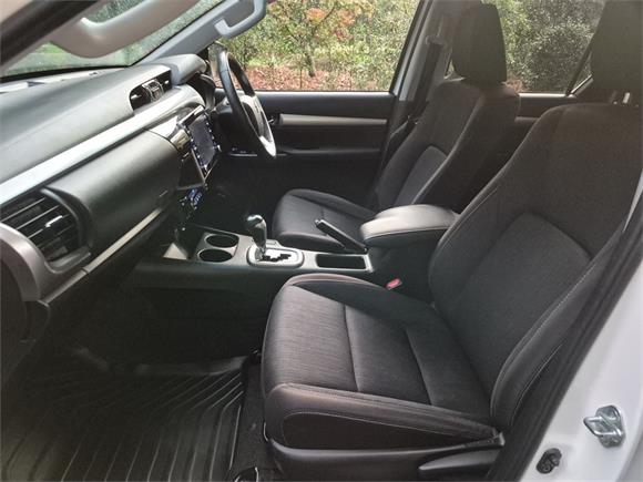 2021 Toyota Hilux SR5 2.8DT 6AT 4WD DCW/4D/5S (JFDTS-NM1)
