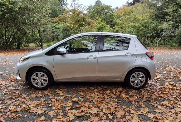 2017 Toyota Yaris GX 1.3P 4AT FWD9YSAG-NM1)