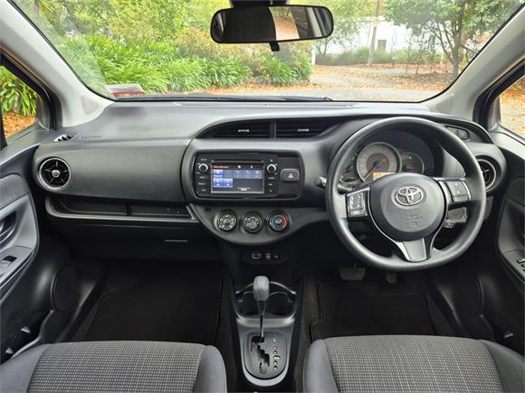 2017 Toyota Yaris GX 1.3P 4AT FWD9YSAG-NM1)