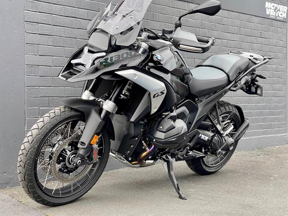 New BMW R1300GS