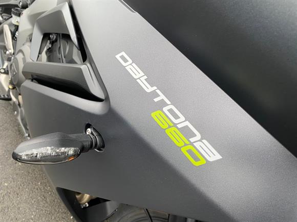 New Triumph Daytona 660