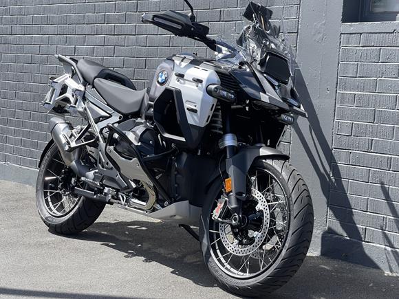 New BMW R1300GS ADVENTURE