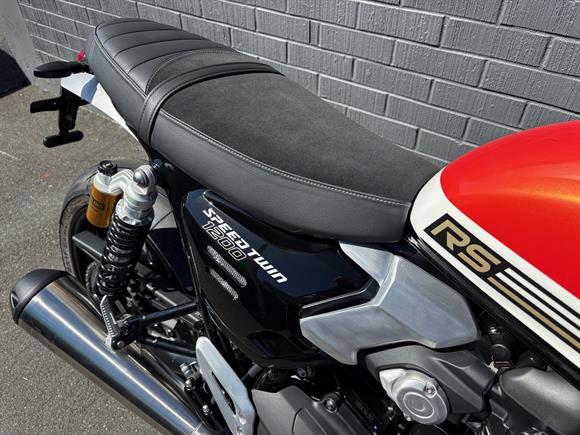 New Triumph Speed Twin 1200 RS