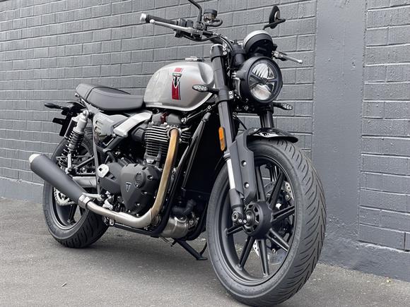 New Triumph Speed Twin 900