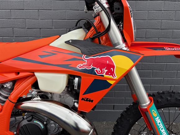 New KTM 300 EXC CHAMPION EDITION