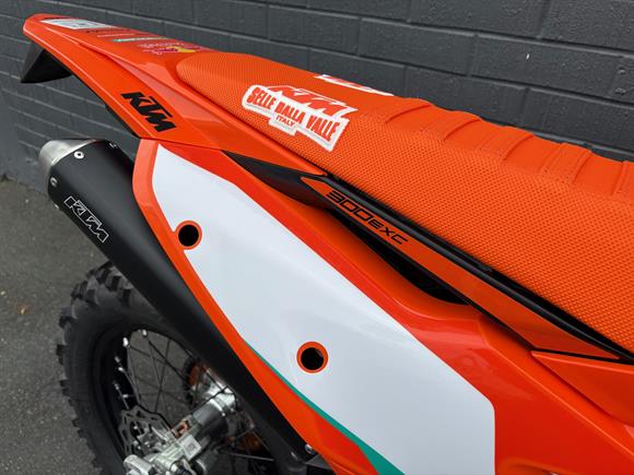 New KTM 300 EXC CHAMPION EDITION