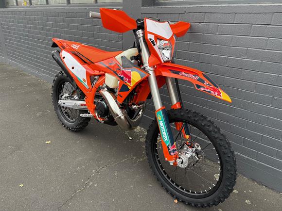 New KTM 300 EXC CHAMPION EDITION