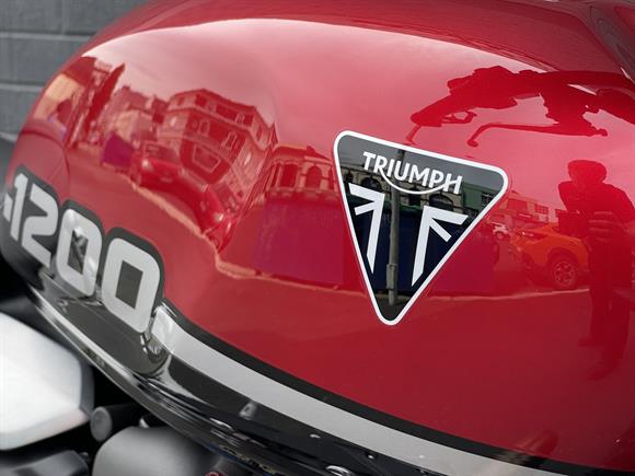 New Triumph Speed Twin 1200