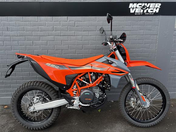 KTM 690 Enduro R 2024