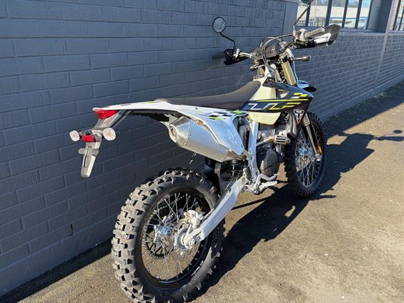 New Triumph TF 250-E