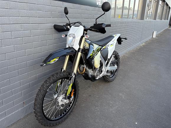 New Triumph TF 450-E