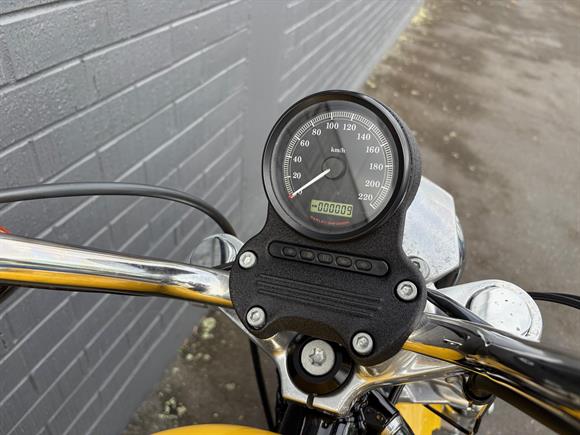2012 Harley-Davidson Sportster 883 Super Low