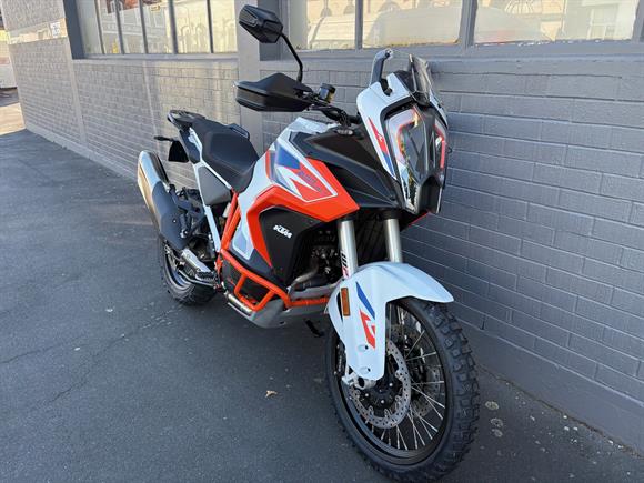 New KTM 1290 Super Adventure R