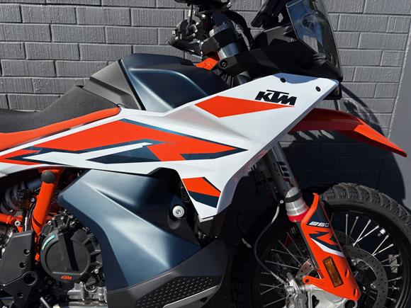 New KTM 890 Adventure R