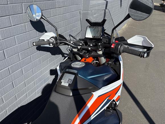 New KTM 890 Adventure R