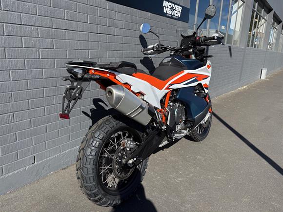 New KTM 890 Adventure R