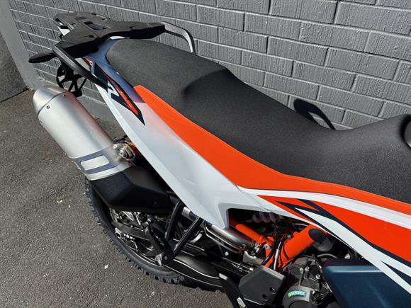 New KTM 890 Adventure R