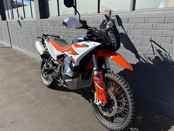New KTM 890 Adventure R