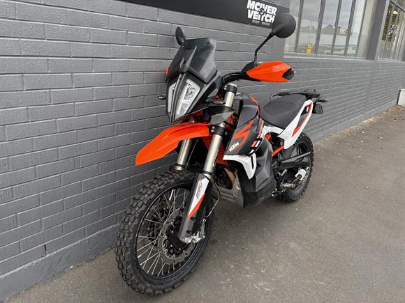 2022 KTM 890 Adventure R