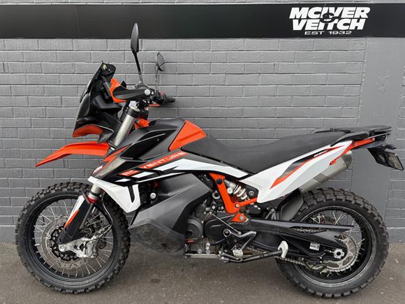 2022 KTM 890 Adventure R