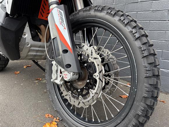 2022 KTM 890 Adventure R