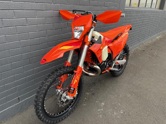 New KTM 300 EXC 6 Days