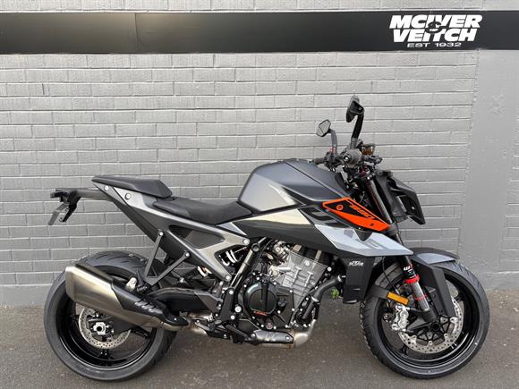 KTM 990 Duke 2024
