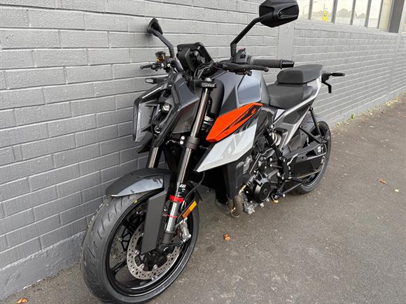 New KTM 990 Duke