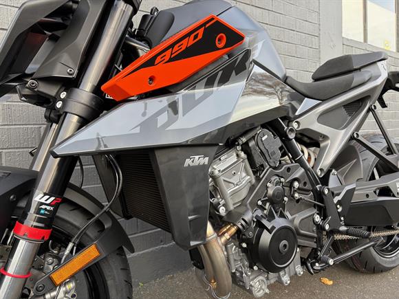 New KTM 990 Duke