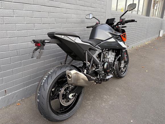 New KTM 990 Duke