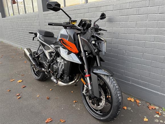 New KTM 990 Duke