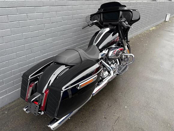 New Harley-Davidson FLHX Street Glide 117