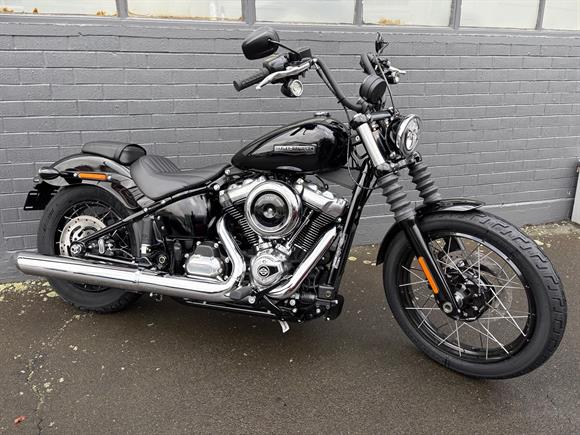 New Harley-Davidson Street Bob 117 Classic Engine