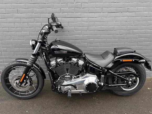 New Harley-Davidson Street Bob 117 Classic Engine