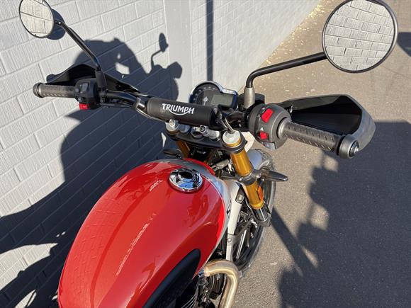 New Triumph Scrambler 400 X