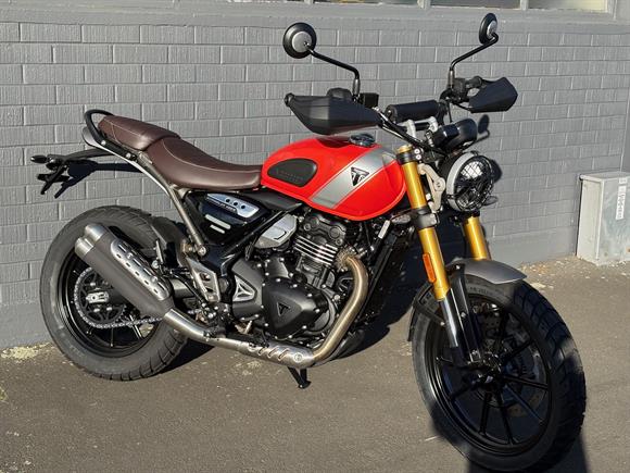 New Triumph Scrambler 400 X