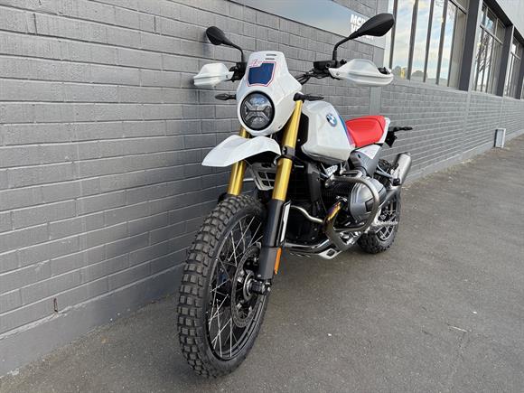New BMW R12 GS