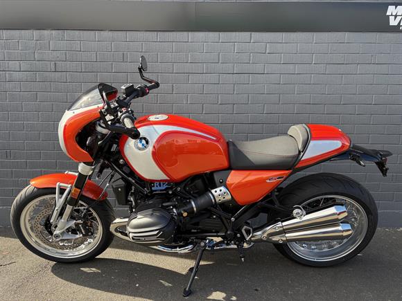 New BMW R12S