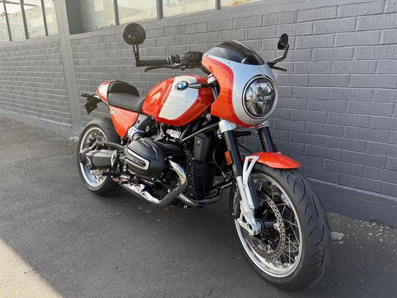 New BMW R12S
