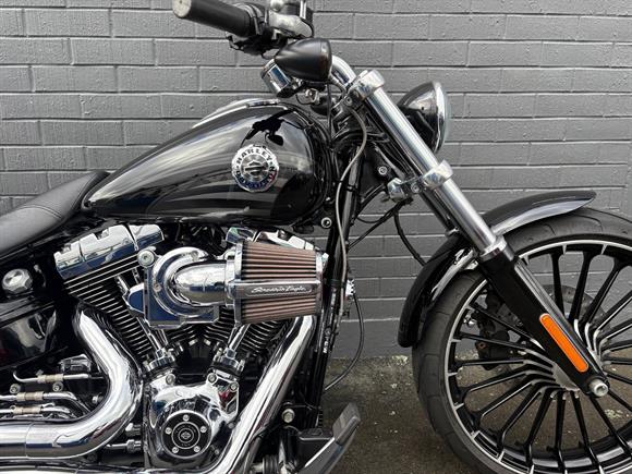 2017 Harley-Davidson Breakout FXSB 103