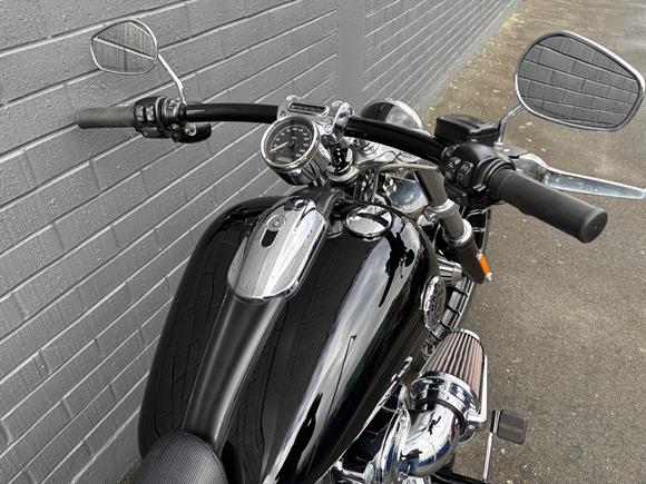 2017 Harley-Davidson Breakout FXSB 103