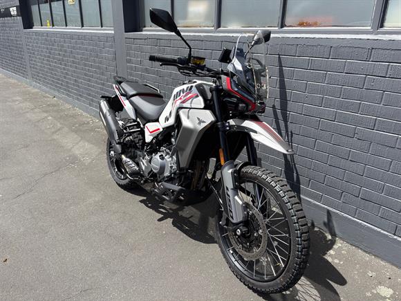 2025 Moto Morini ALLTRHIKE 450