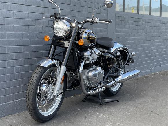 New Royal Enfield Classic 650 Black/Chrome