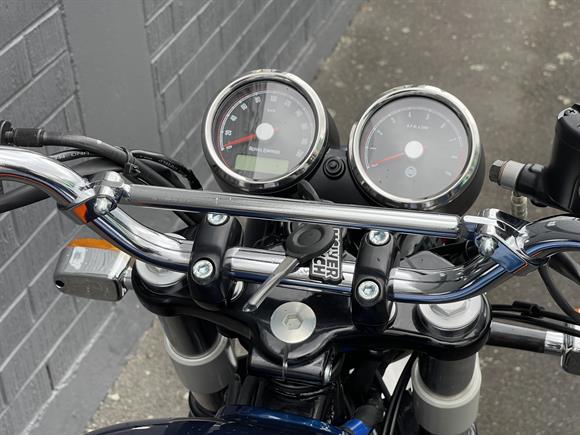 New Royal Enfield Interceptor 650 DARK